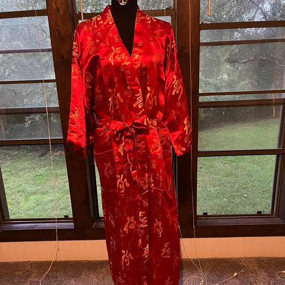 Chinese robe - Picture 1 of 4
